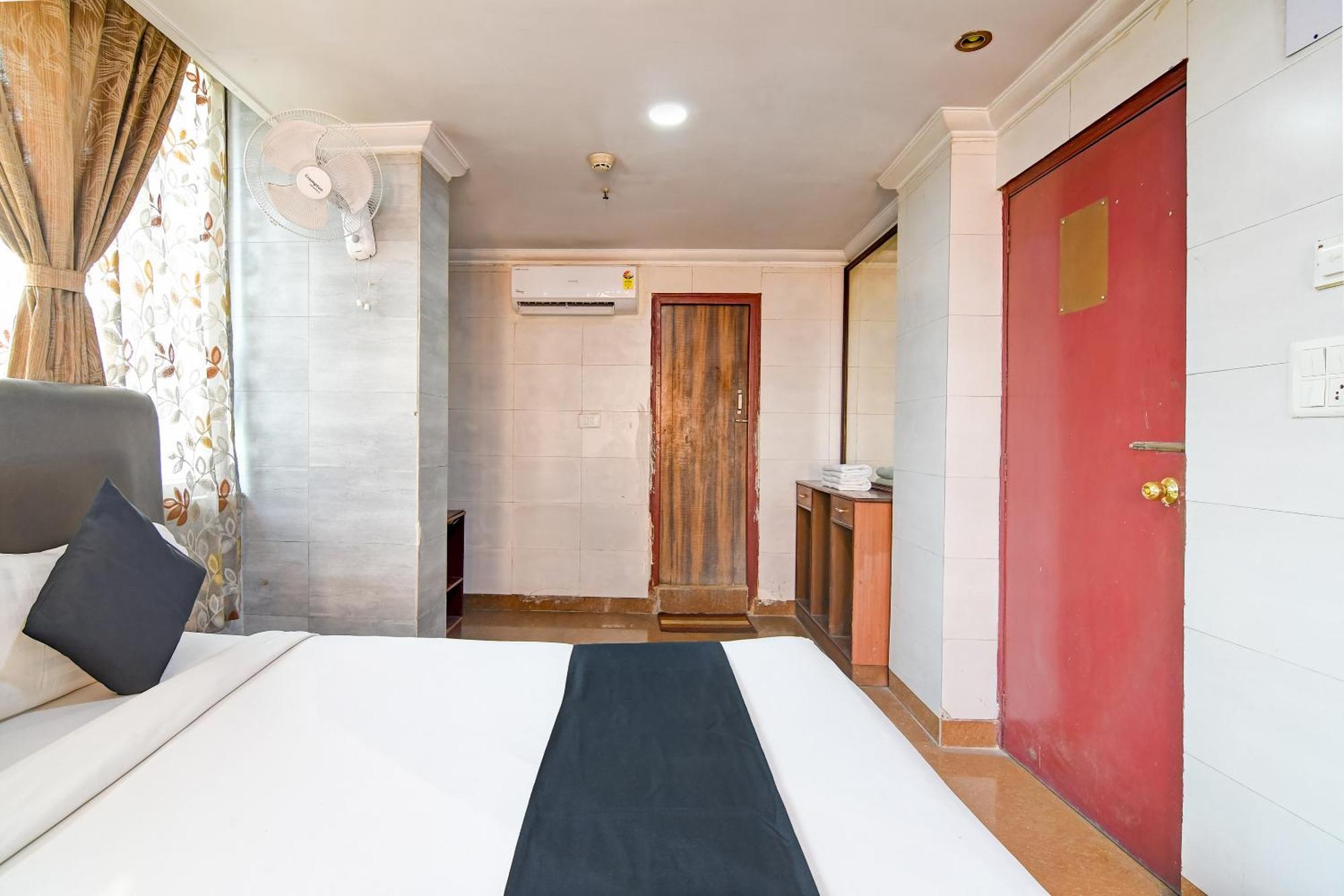 Brill Raj Palace Near City Centre 2 Калькутта Экстерьер фото