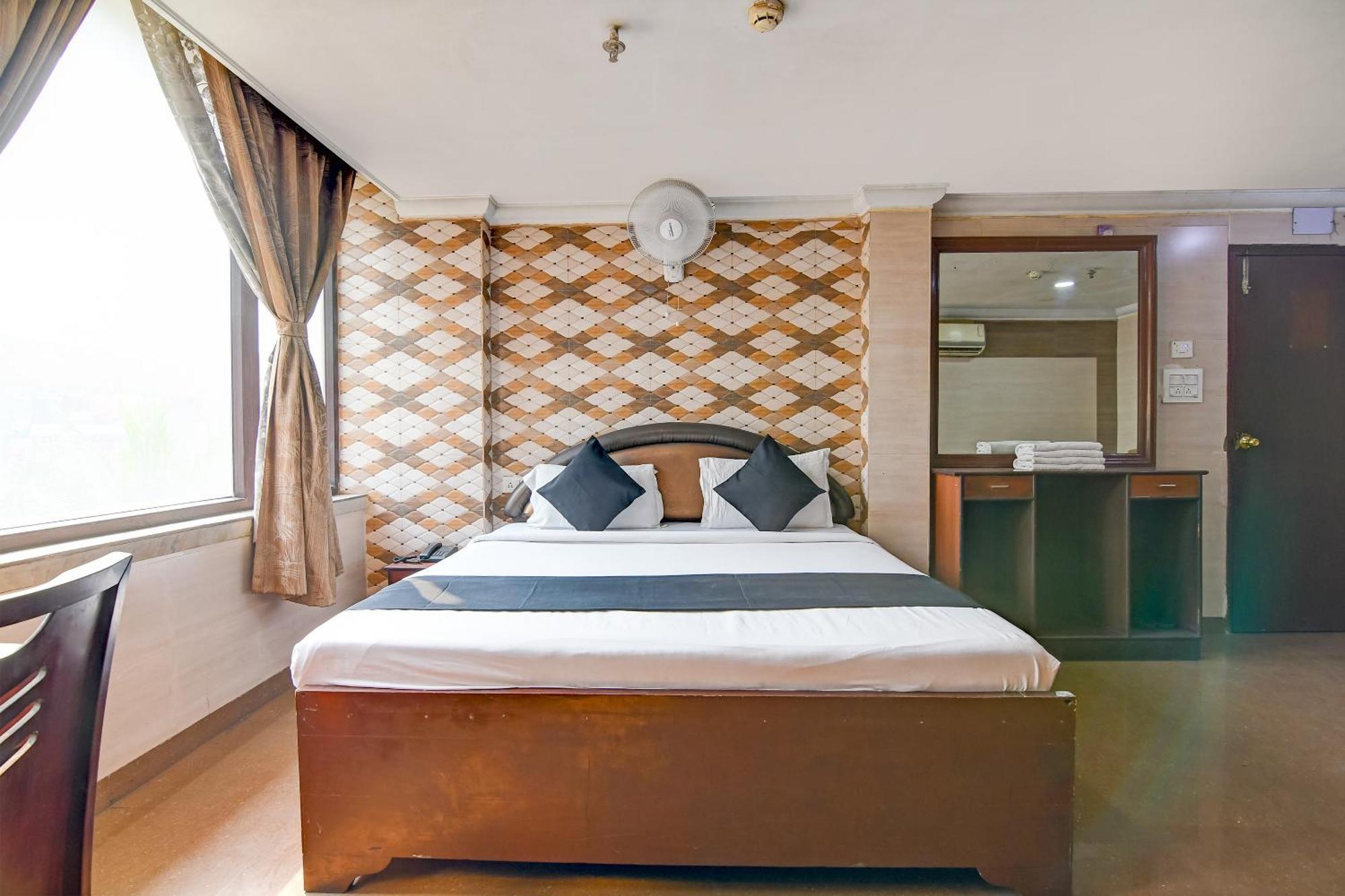 Brill Raj Palace Near City Centre 2 Калькутта Экстерьер фото
